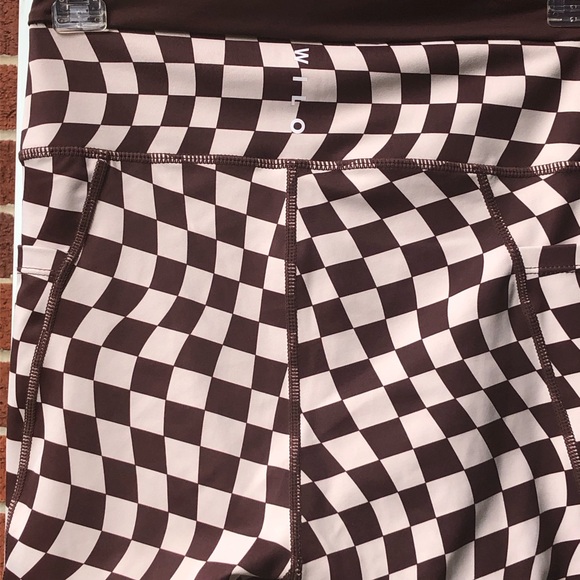 045 - WILOS Checkered Shorts - Picture 5 of 15